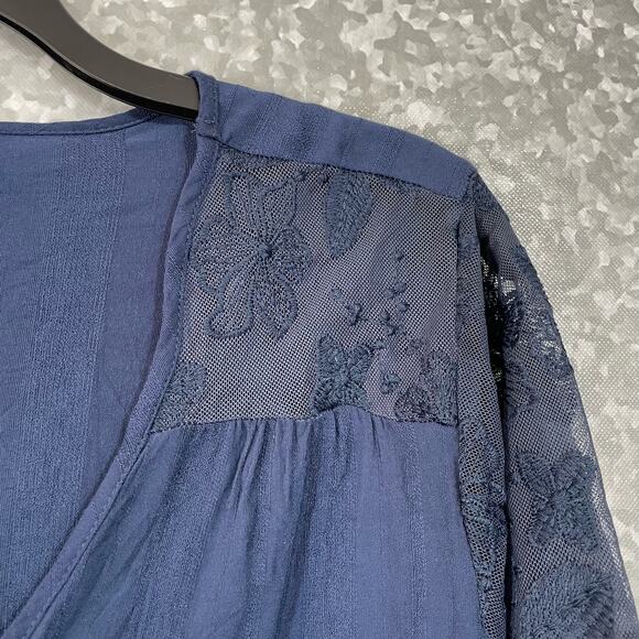 Lane Bryant Women's Plus Size Blue Lace Sleeve Top - Size 18/20 - Boho Cottage - Picture 3 of 7